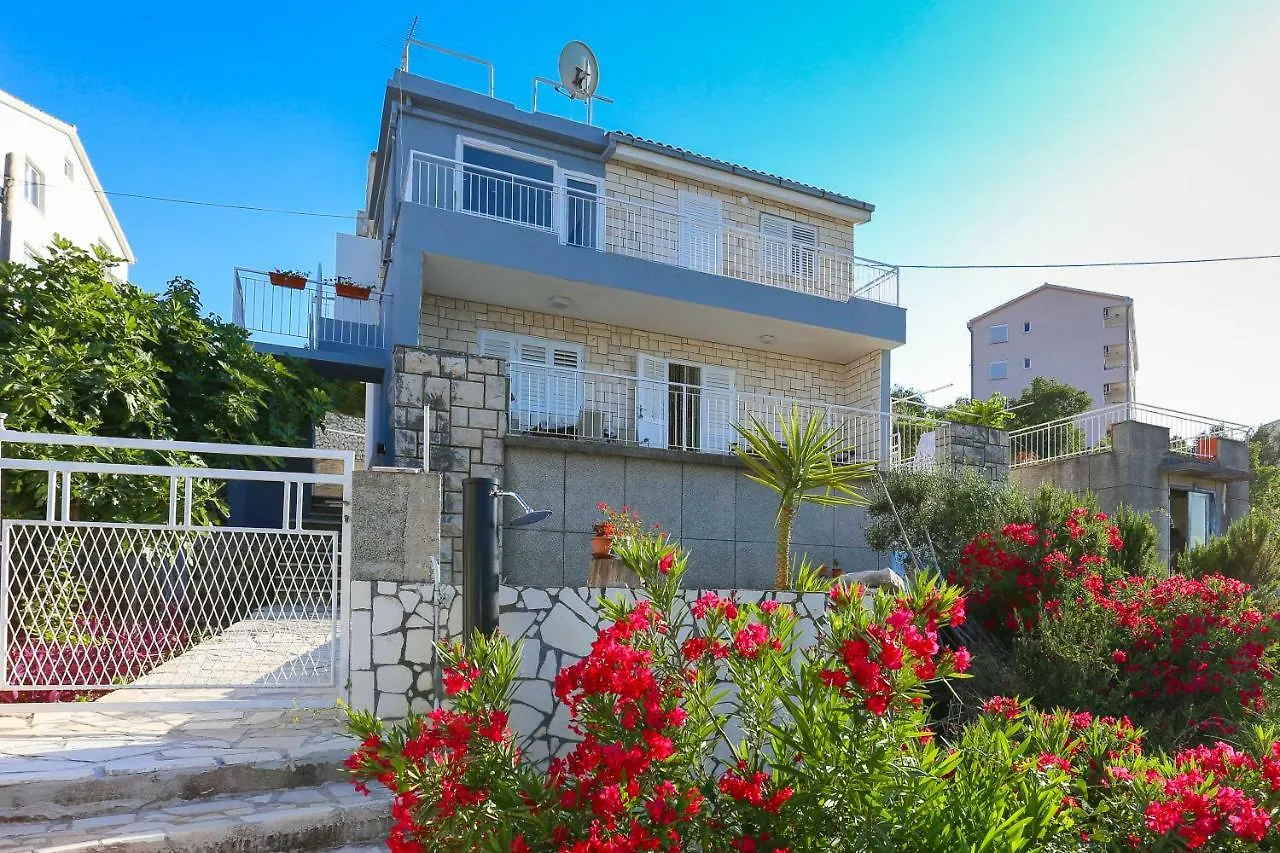 Apartment Villa Uno Trogir