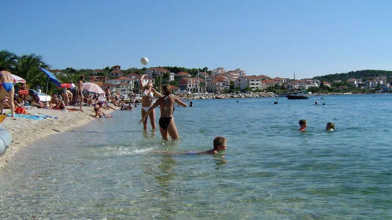 Villa Uno Trogir 0*,